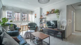 Apartamento en venta de 3 dormitorios en Huelin