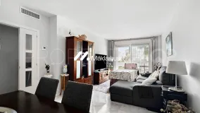 Ground floor apartment with 3 bedrooms for sale in Benalmadena Centro