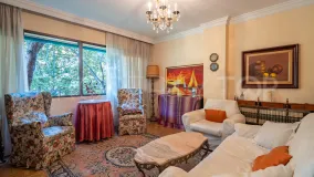 6 bedrooms apartment in El Limonar for sale