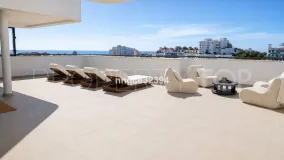 Apartment with 3 bedrooms for sale in Estepona