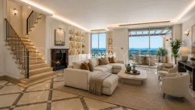 Penthouse with 3 bedrooms for sale in Benahavis