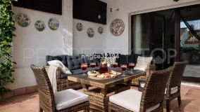 Buy town house with 4 bedrooms in Manilva