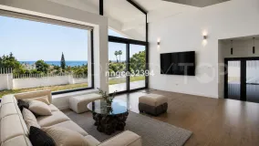 Se vende villa en New Golden Mile de 5 dormitorios