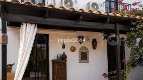 For sale Nueva Andalucia town house with 2 bedrooms
