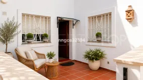 For sale 2 bedrooms ground floor apartment in Nueva Andalucia