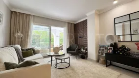 San Pedro de Alcantara, apartamento planta baja en venta de 3 dormitorios