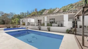 Finca en venta en Estepona