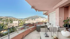 Apartamento de 2 dormitorios a la venta en Nueva Andalucia