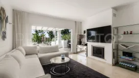 Ático a la venta en Nueva Andalucia con 2 dormitorios