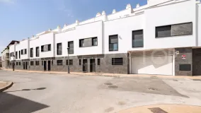 Adosado con 3 dormitorios en venta en Cancelada