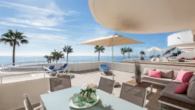 Estepona, apartamento planta baja a la venta