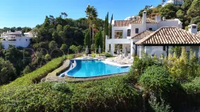 Villa a la venta de 5 dormitorios en Benahavis