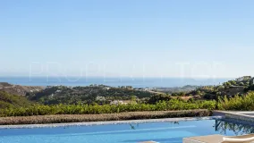 For sale Benahavis villa with 5 bedrooms