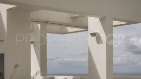 Villa for sale in Los Altos de los Monteros