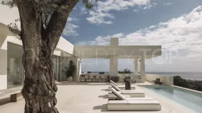 Comprar villa en Los Altos de los Monteros