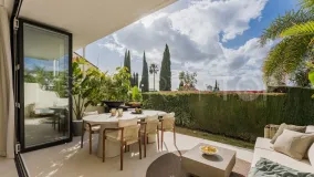 For sale town house with 3 bedrooms in Altos de Aloha