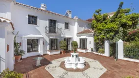 Villa de 5 dormitorios a la venta en Puerto del Almendro