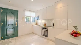 Aloha 2 bedrooms apartment for sale