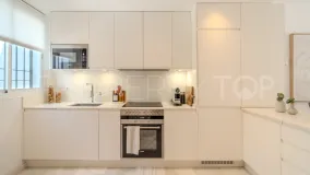 Aloha 2 bedrooms apartment for sale