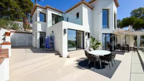Marbella Este, villa con 6 dormitorios en venta