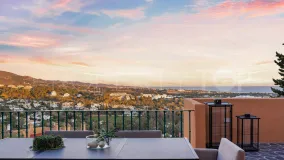 Nueva Andalucia, atico duplex en venta con 4 dormitorios