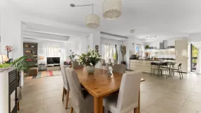 Valtocado villa for sale