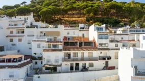 For sale town house in Mijas with 4 bedrooms