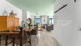 Buy town house with 4 bedrooms in Mijas