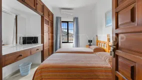 Buy town house with 4 bedrooms in Mijas