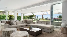 For sale villa in La Finca de Marbella