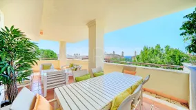 Se vende apartamento en Condado de Sierra Blanca de 3 dormitorios