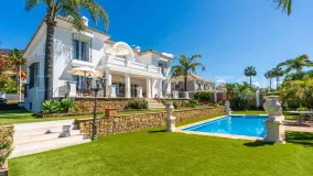 Villa for sale in Sierra Blanca with 5 bedrooms
