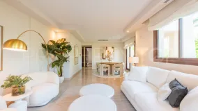Medina de Banús, Ático con 3 dormitorios a la venta