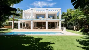 Villa en venta en El Herrojo con 5 dormitorios