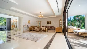 For sale 7 bedrooms villa in Casasola