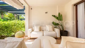 Apartamento planta baja de 1 dormitorio en venta en Medina de Banús