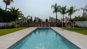 Se vende villa en Nueva Andalucia