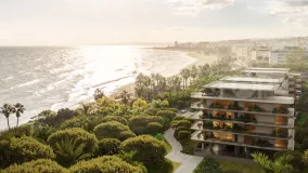 For sale penthouse in Estepona Town with 4 bedrooms