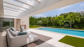 For sale El Paraiso villa with 5 bedrooms