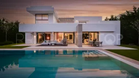 For sale El Paraiso villa with 5 bedrooms