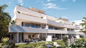 Apartamento de 3 dormitorios a la venta en Estepona