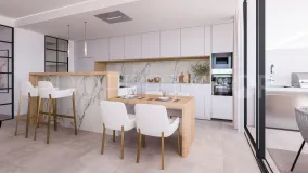 Apartamento de 3 dormitorios a la venta en Estepona