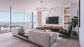 Apartamento de 3 dormitorios a la venta en Estepona