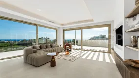 Buy duplex penthouse with 3 bedrooms in Marbella Golden Mile