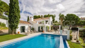 Comprar villa en El Madroñal con 4 dormitorios