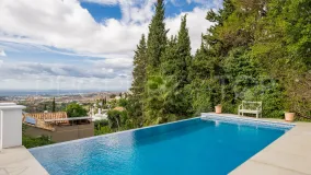 Comprar villa en El Madroñal con 4 dormitorios