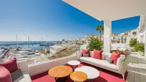 Se vende apartamento con 3 dormitorios en Marbella - Puerto Banus