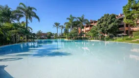 Comprar apartamento en Alhambra del Golf