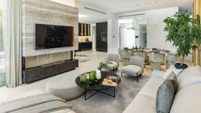 Se vende villa con 5 dormitorios en El Paraiso