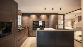 Buy villa with 5 bedrooms in Marbella Golden Mile